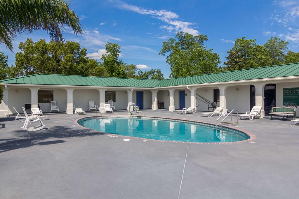 Motel 6 Waycross Esterno foto